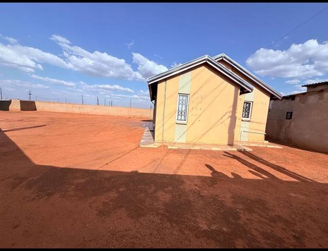 3 BEDROOM PROPERTY TO RENT IN PROTEA GLEN EXT